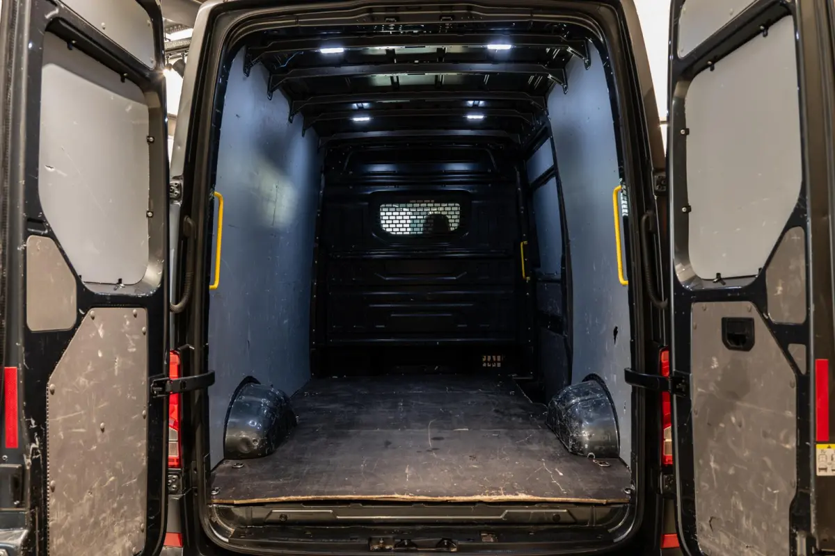 35 2.0 Standaard L3H2 4x4 | Geveerde stoelen | Apple Carplay