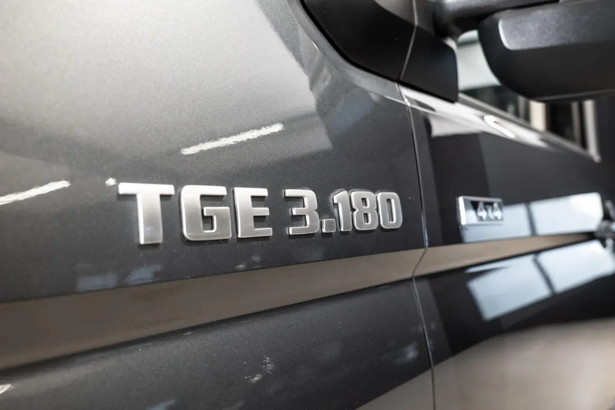 35 2.0 Standaard L3H2 4x4 | Geveerde stoelen | Apple Carplay