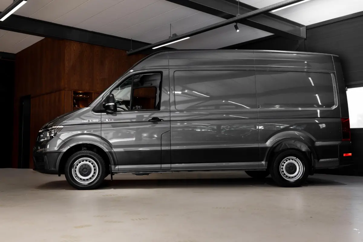 35 2.0 Standaard L3H2 4x4 | Geveerde stoelen | Apple Carplay