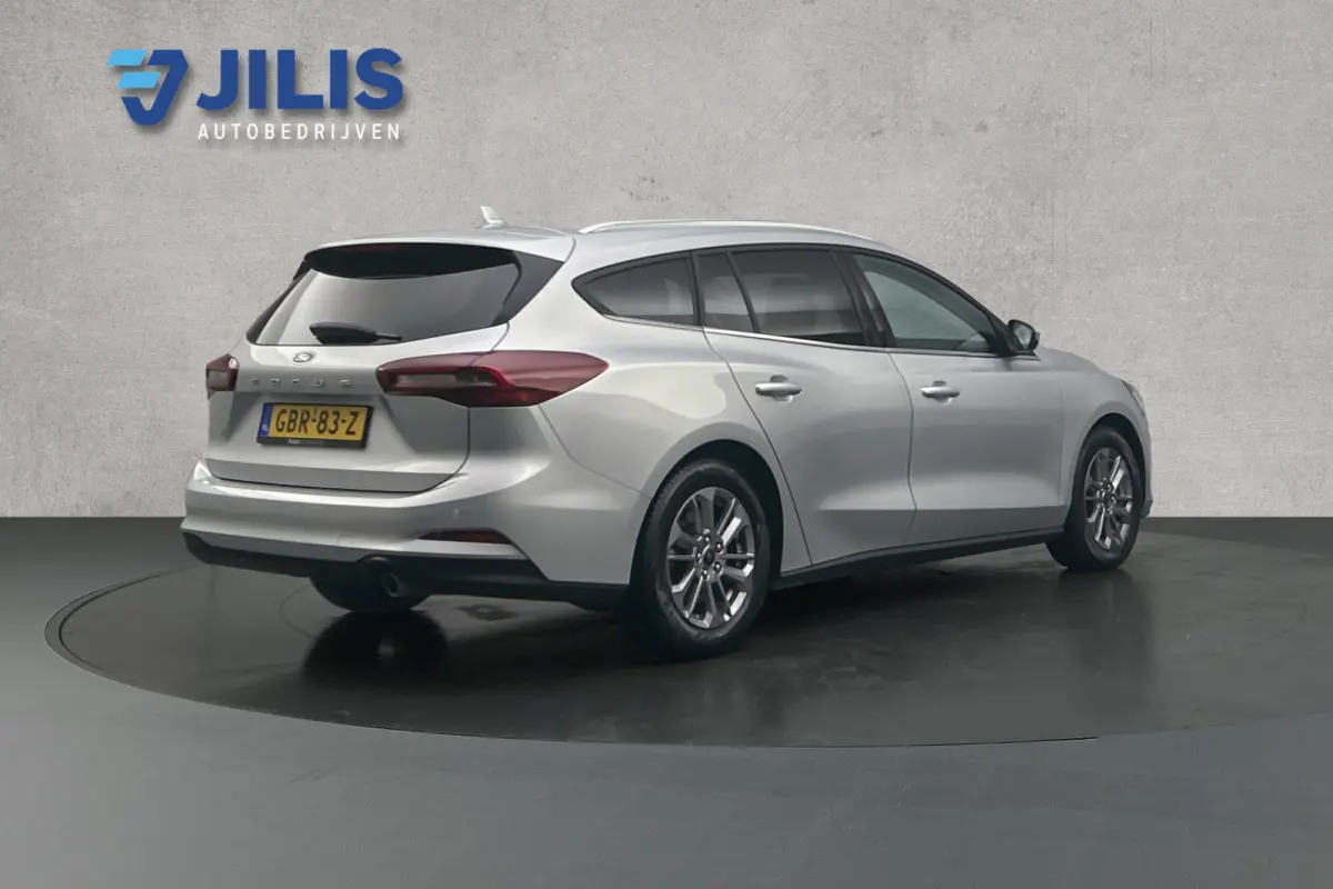 1.0 EcoBoost Hybrid Titanium | Apple Carplay | Cruise control