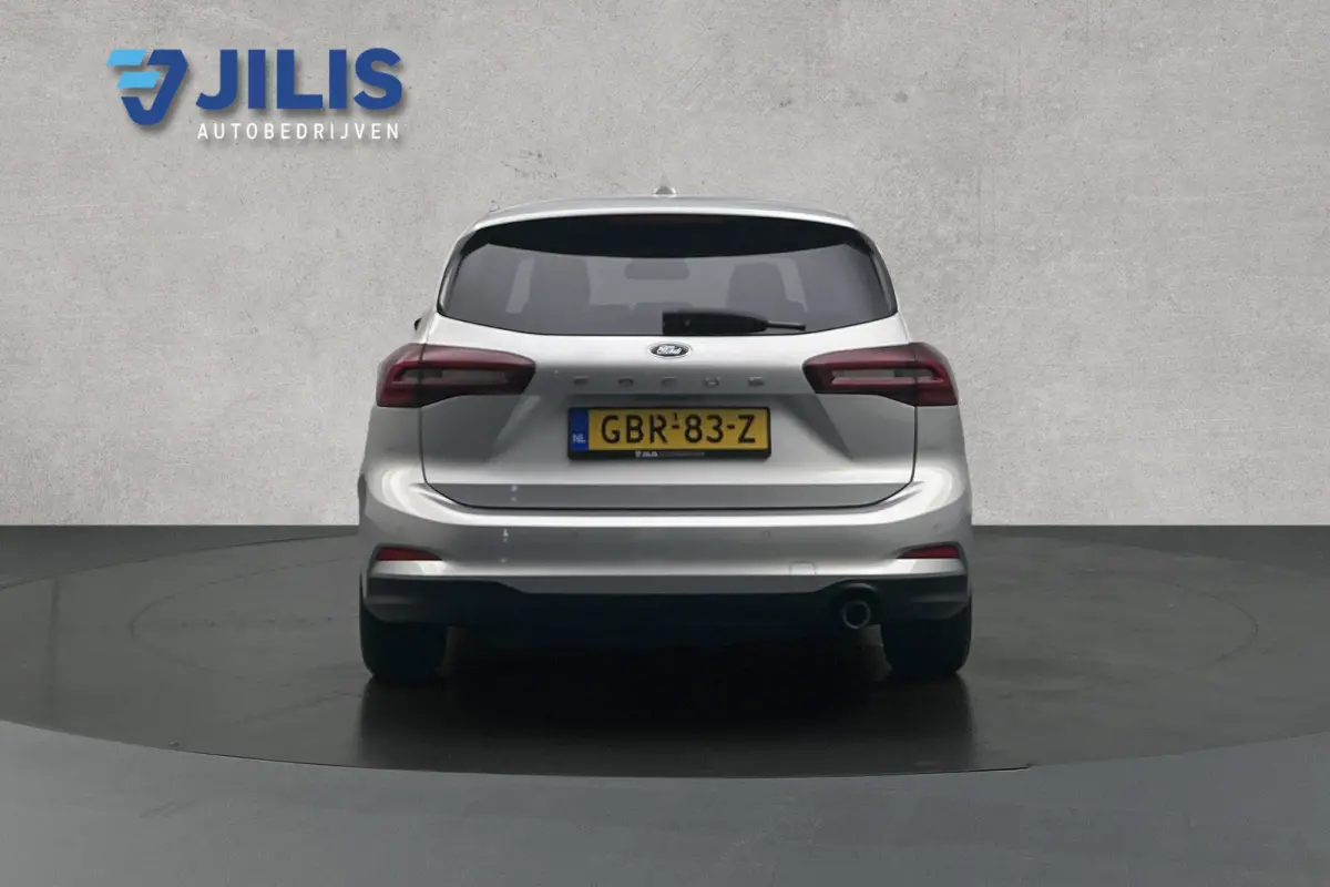 1.0 EcoBoost Hybrid Titanium | Apple Carplay | Cruise control