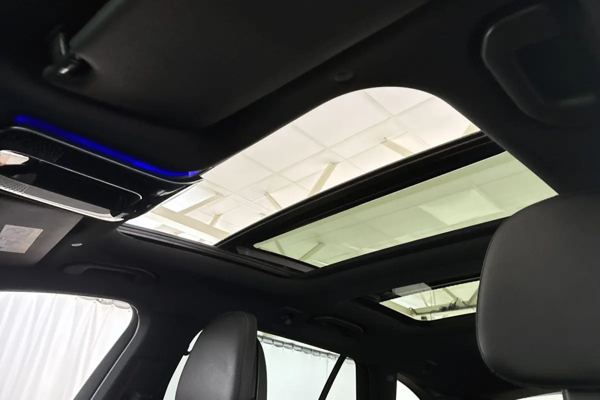 300 e AMG Line Night Pano Sfeerverlichting Stoelverwarming