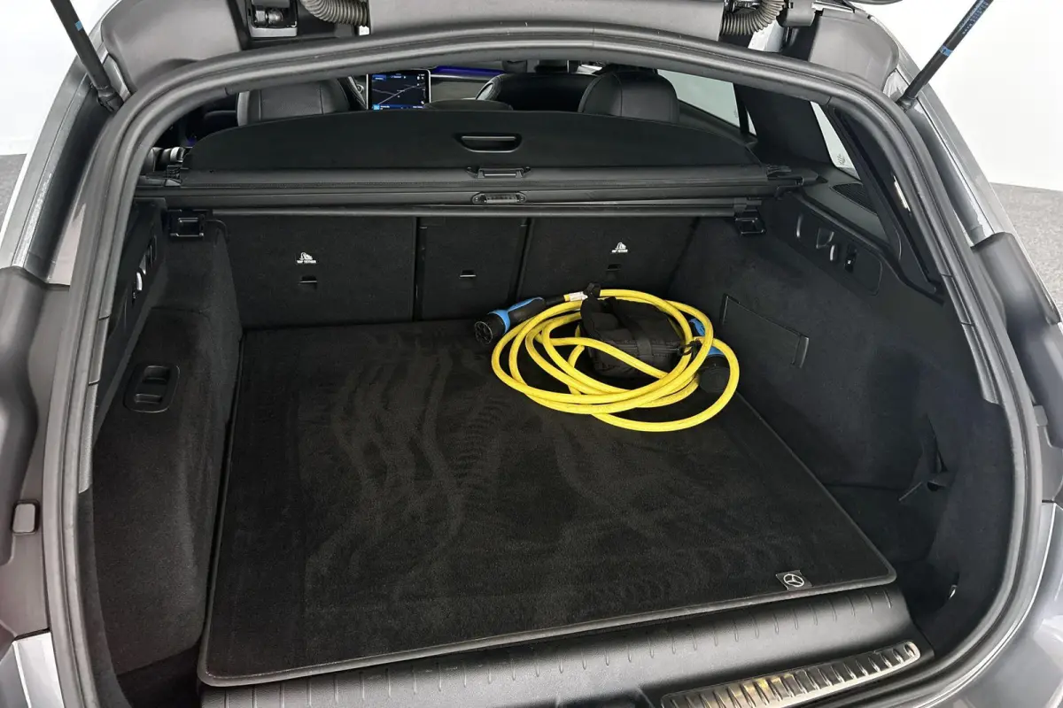300 e AMG Line Night Pano Sfeerverlichting Stoelverwarming