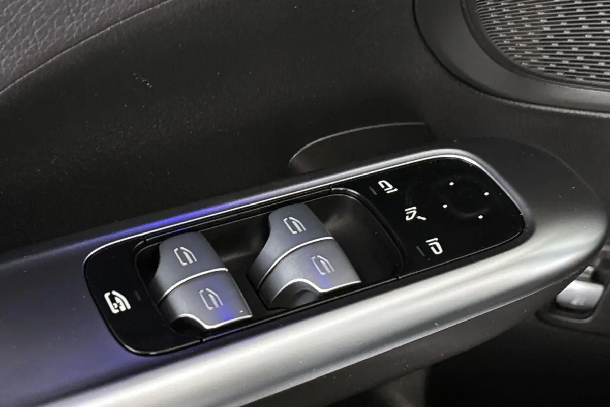 300 e AMG Line Night Pano Sfeerverlichting Stoelverwarming