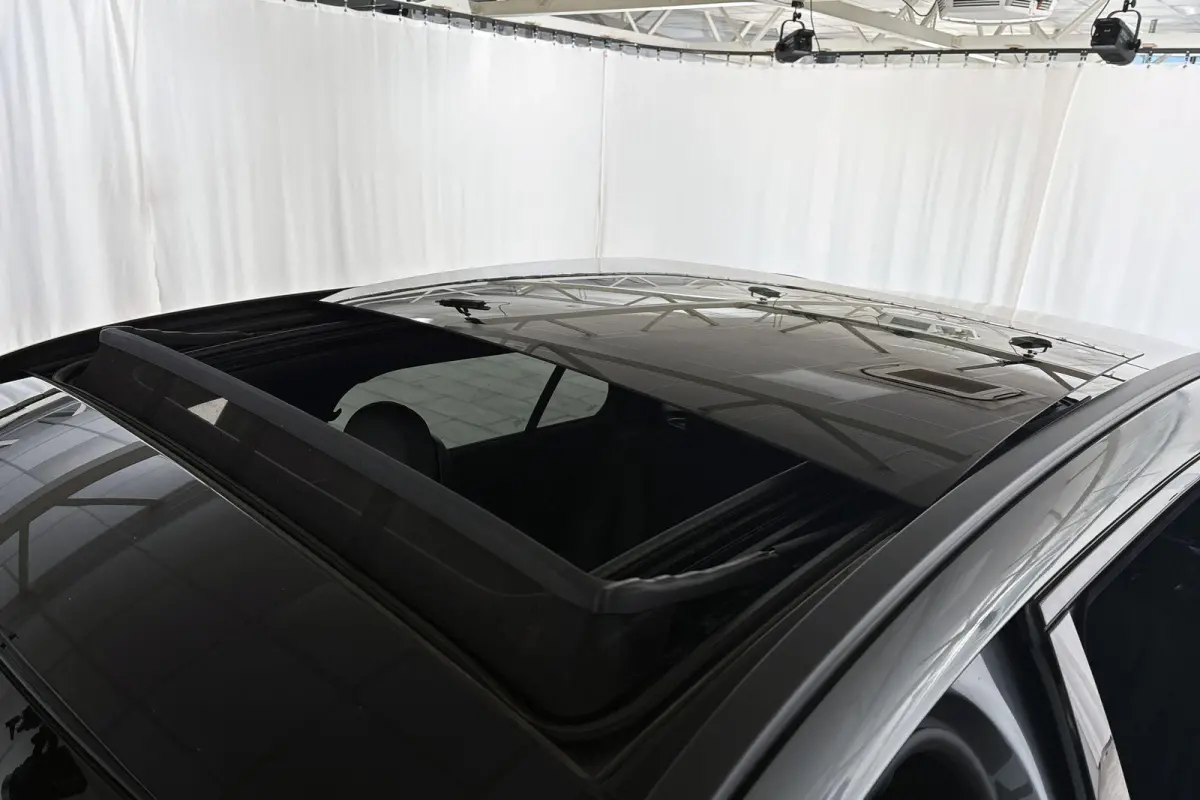 300 e AMG Line Night Pano Sfeerverlichting Stoelverwarming