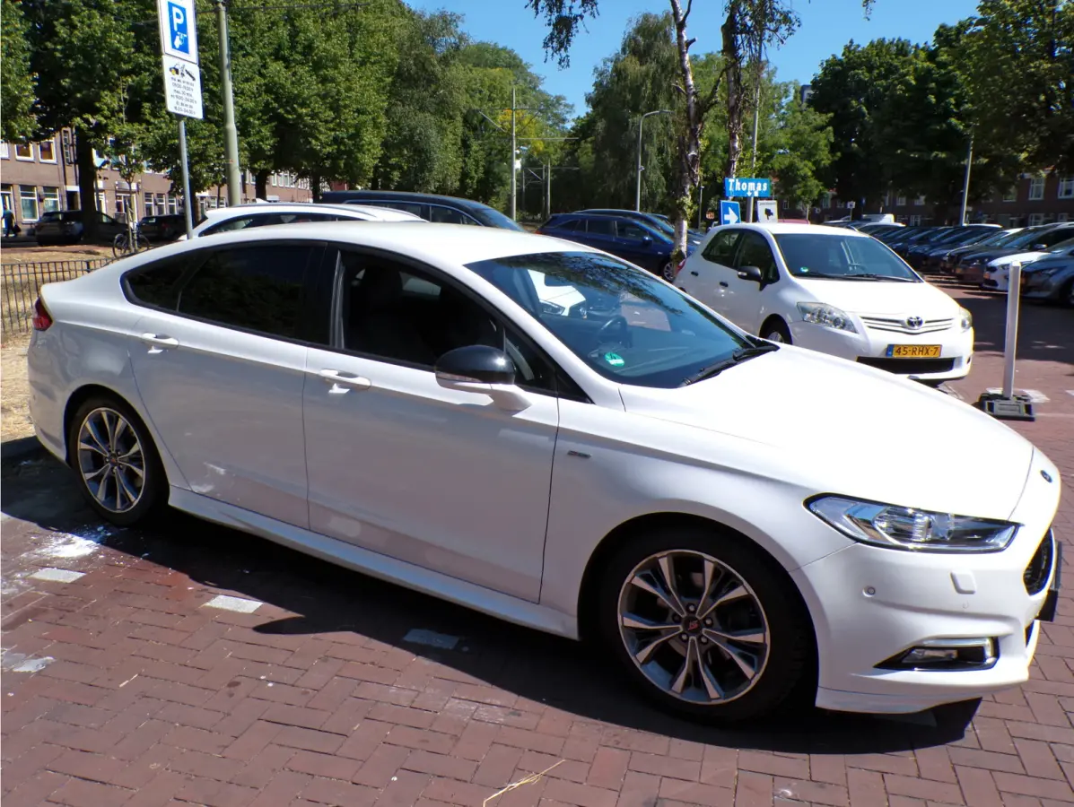 1.5 ST Line FORD DEALER ONDERHOUDEN 165 PK N.A.P AANTOONBAAR