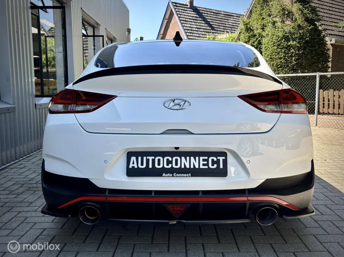 2.0 T-GDI. PANO, NAVI, CAMERA, XENON