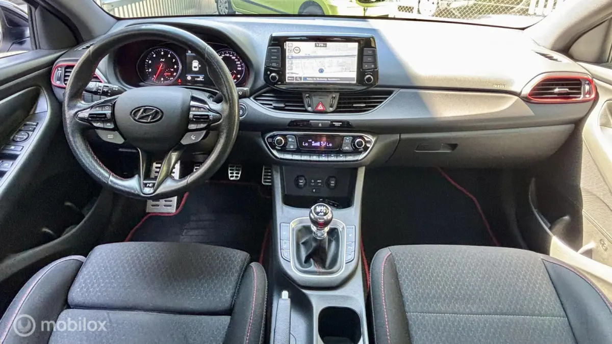 2.0 T-GDI. PANO, NAVI, CAMERA, XENON