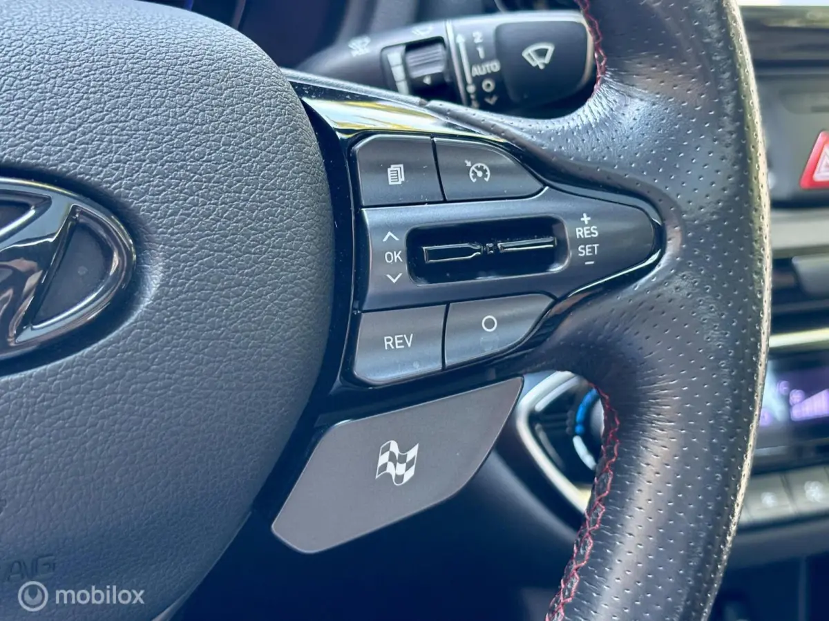 2.0 T-GDI. PANO, NAVI, CAMERA, XENON