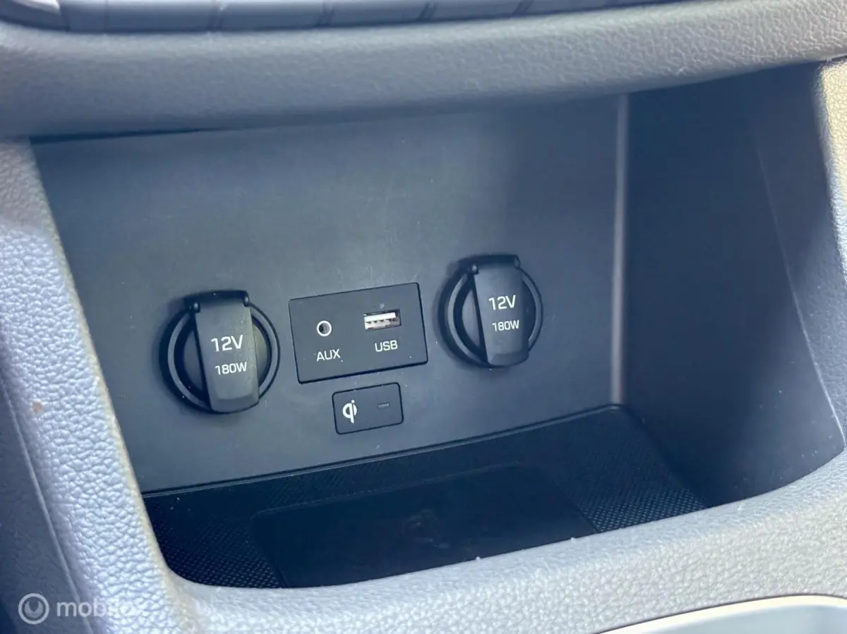2.0 T-GDI. PANO, NAVI, CAMERA, XENON
