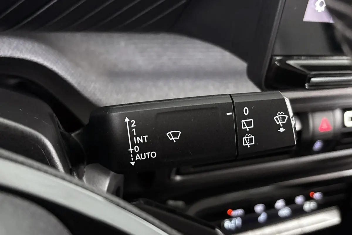 Max 113pk Comfort Range 44 kWh Camera Apple CarPlay Dodehoek