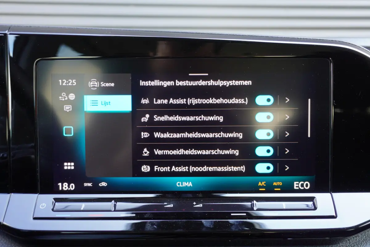Maxi L2 150pk Plug-in Hybride Style Automaat Apple Carplay Navigatie Camera Parkeersensoren LED 7 persoons ACC Cruise control
