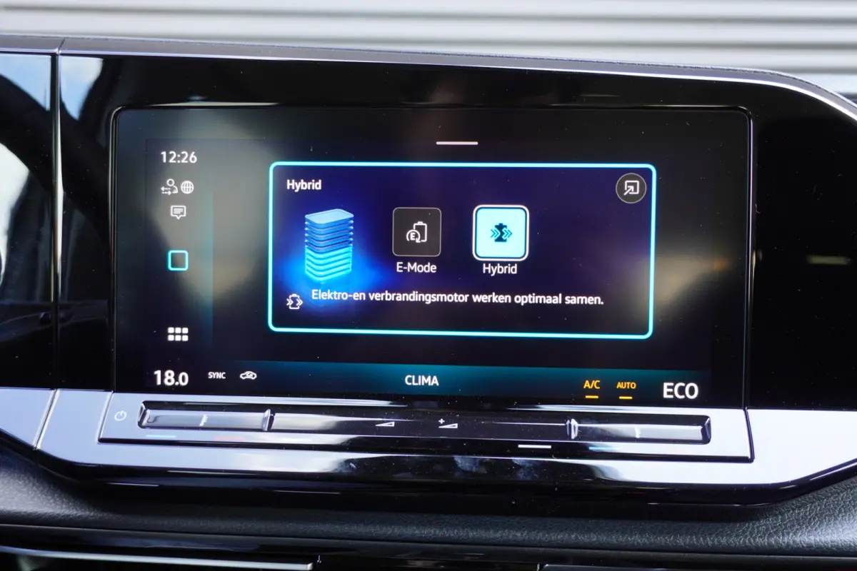 Maxi L2 150pk Plug-in Hybride Style Automaat Apple Carplay Navigatie Camera Parkeersensoren LED 7 persoons ACC Cruise control