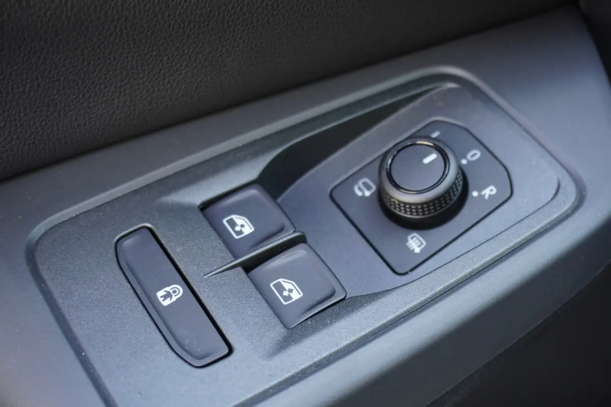Maxi L2 150pk Plug-in Hybride Style Automaat Apple Carplay Navigatie Camera Parkeersensoren LED 7 persoons ACC Cruise control