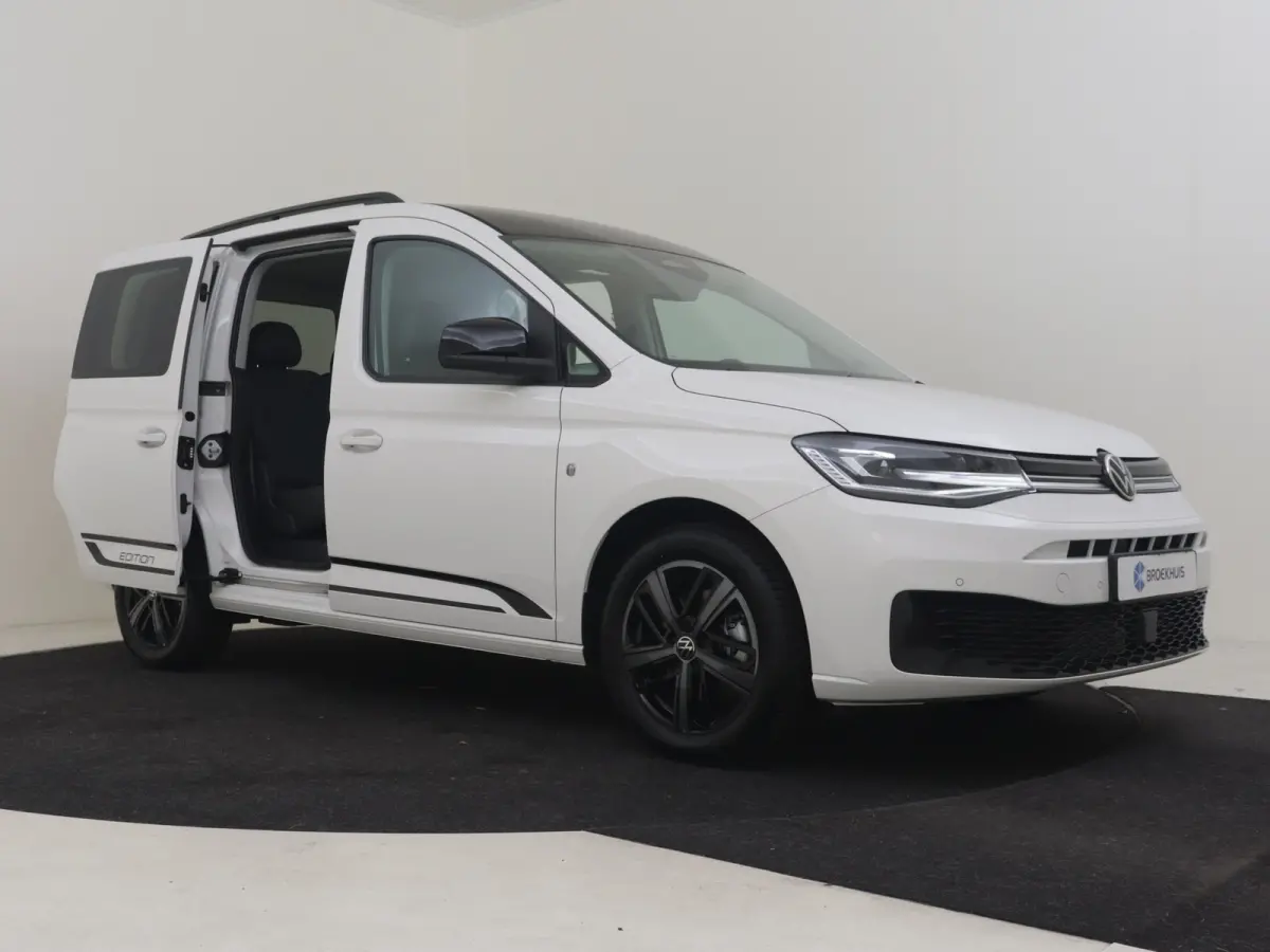 Kombi Limited Edition 1.5 e-Hybrid | 12V-aansluiting in dashboard en laadruimte | Achteruitrijcamera | Cruise control adaptief