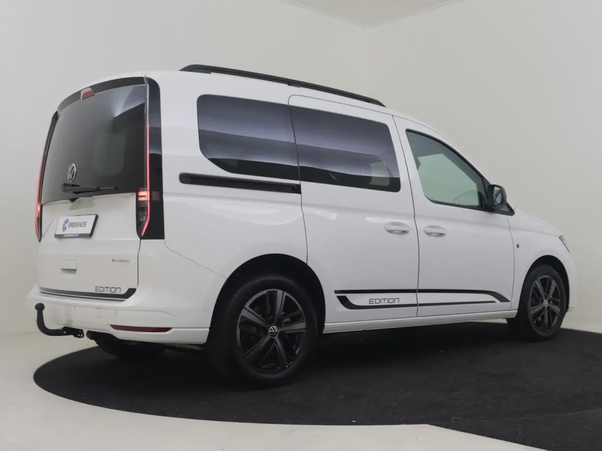 Kombi Limited Edition 1.5 e-Hybrid | 12V-aansluiting in dashboard en laadruimte | Achteruitrijcamera | Cruise control adaptief