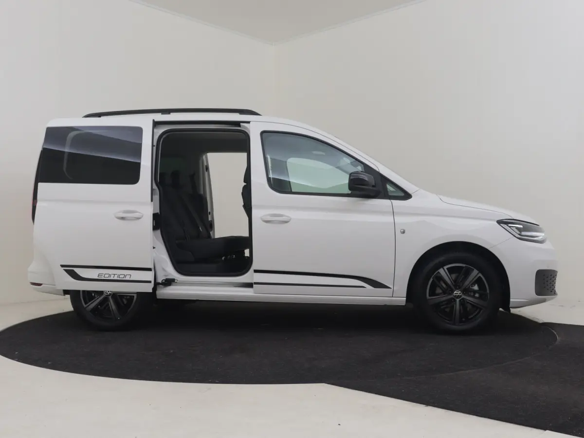 Kombi Limited Edition 1.5 e-Hybrid | 12V-aansluiting in dashboard en laadruimte | Achteruitrijcamera | Cruise control adaptief