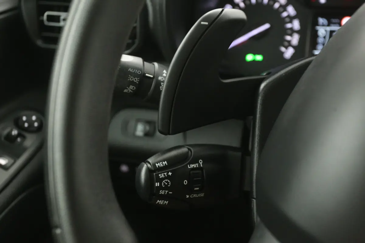1.5 BlueHdi 130PK | Marge | 3 Zits | Automaat | Airco | Cruise | Camera | Carplay | Parkeersens.