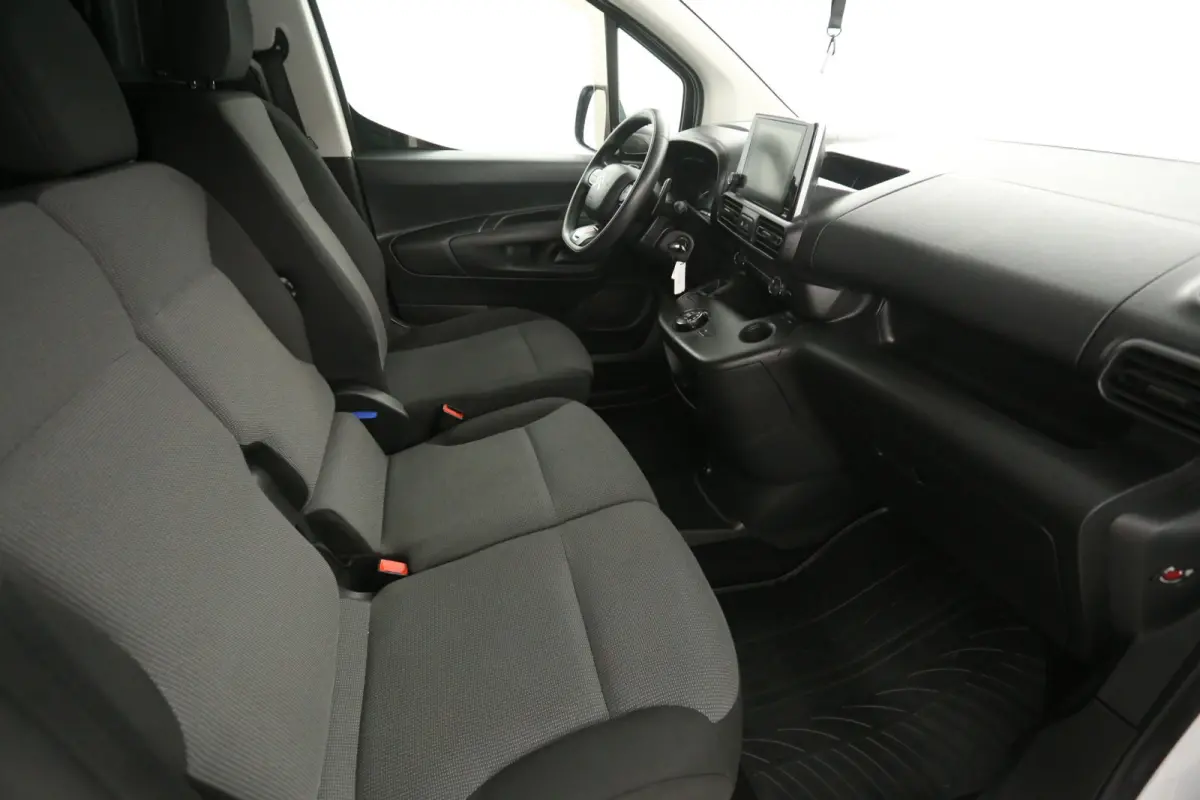 1.5 BlueHdi 130PK | Marge | 3 Zits | Automaat | Airco | Cruise | Camera | Carplay | Parkeersens.