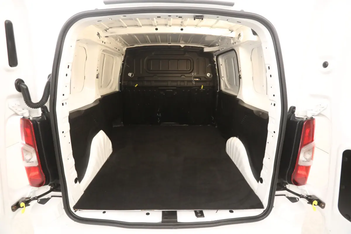 1.5 BlueHdi 130PK | Marge | 3 Zits | Automaat | Airco | Cruise | Camera | Carplay | Parkeersens.