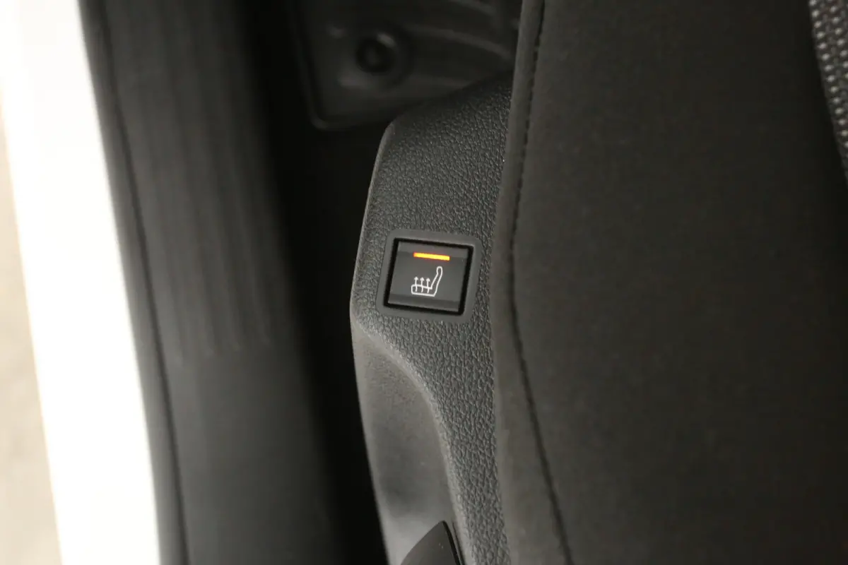 1.5 BlueHdi 130PK | Marge | 3 Zits | Automaat | Airco | Cruise | Camera | Carplay | Parkeersens.