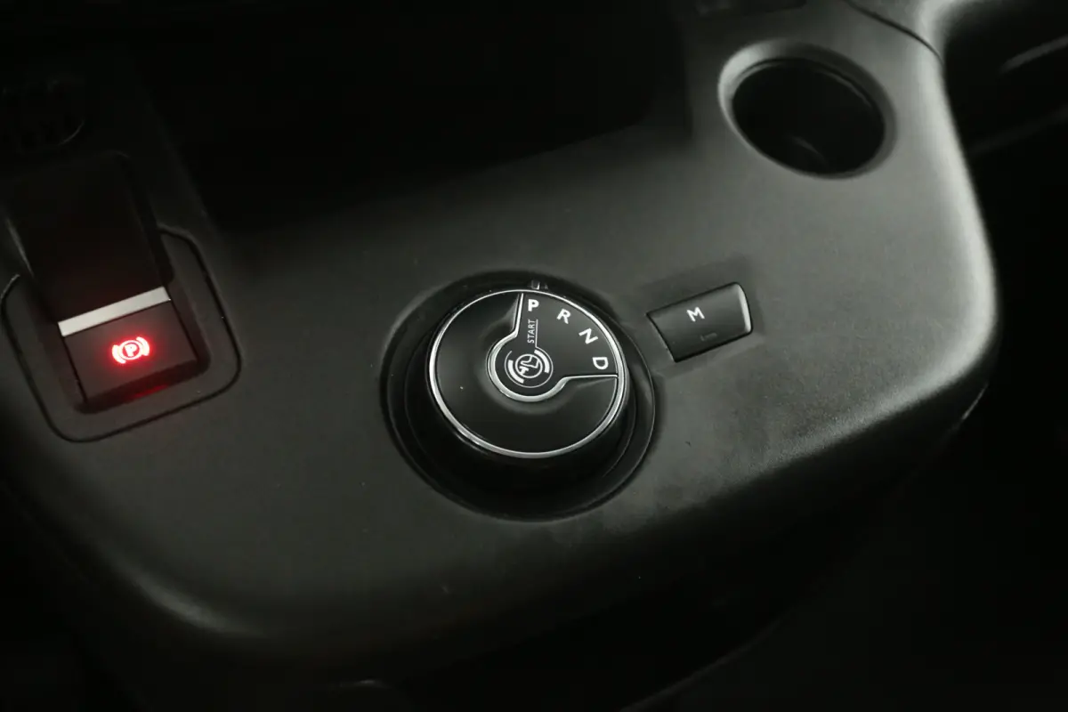 1.5 BlueHdi 130PK | Marge | 3 Zits | Automaat | Airco | Cruise | Camera | Carplay | Parkeersens.
