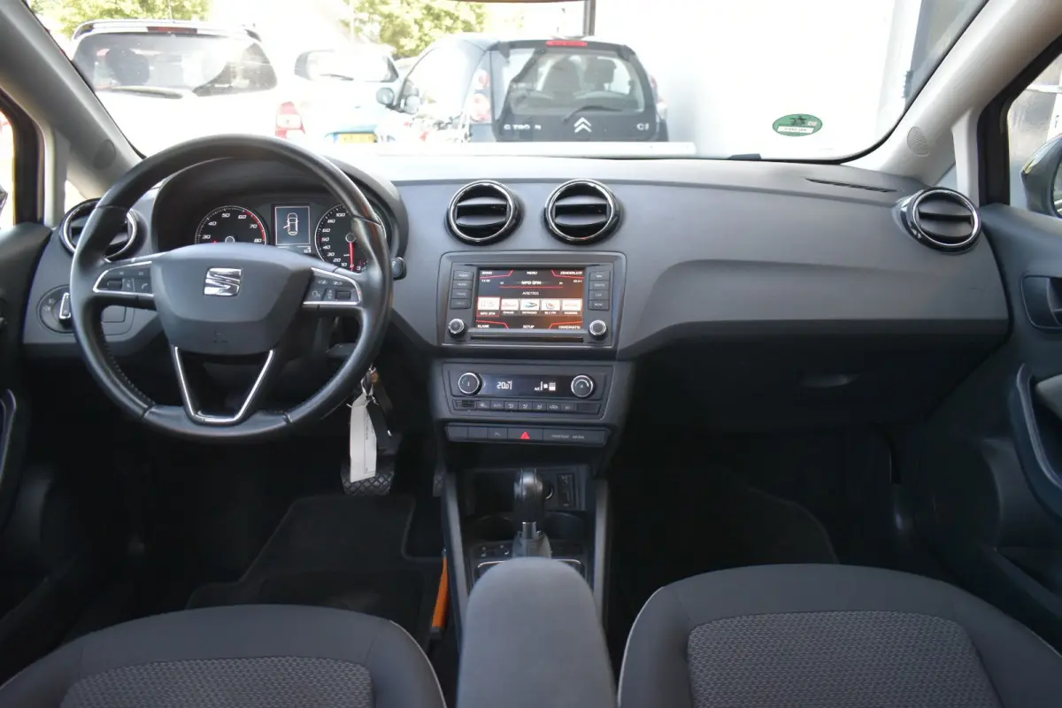 1.0 EcoTSI Style Connect automaat.