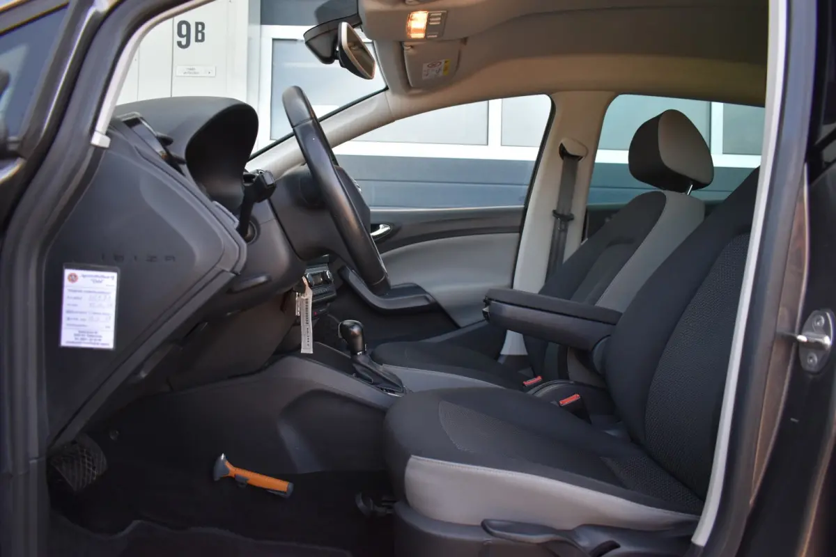 1.0 EcoTSI Style Connect automaat.