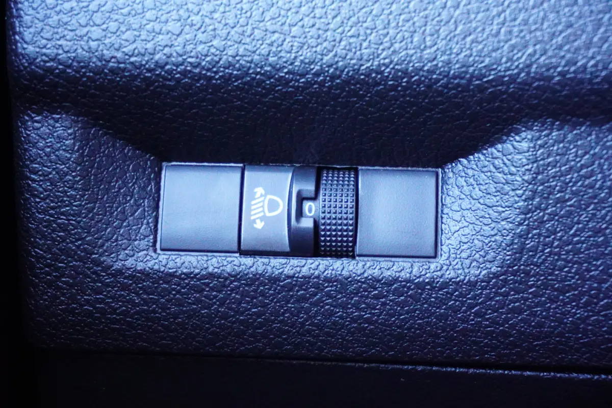 145pk Automaat L3H1 2500kg Trekhaak Apple craplay Navigatie 3-Zits Cruise control Parkeersensoren Camera