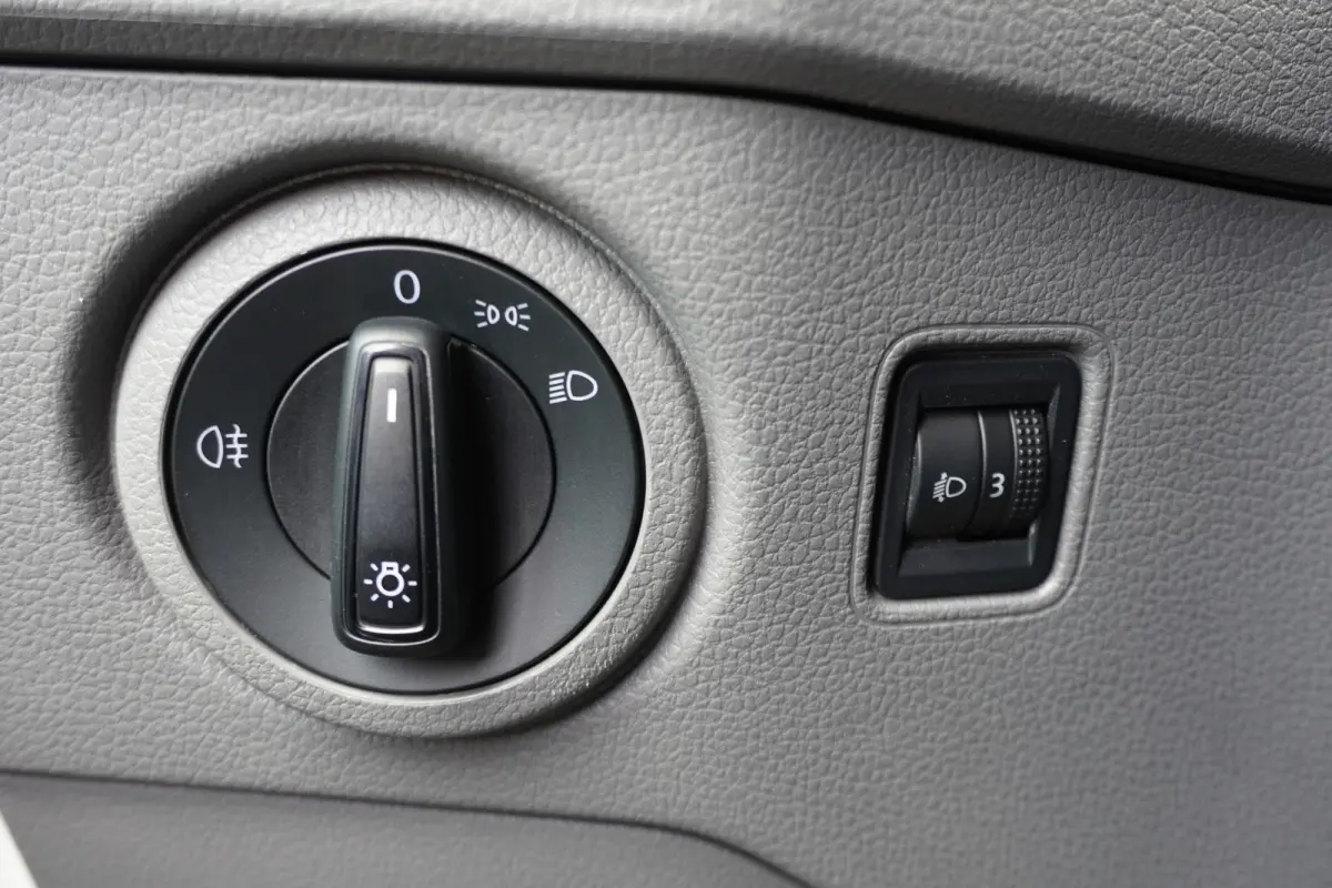 140pk Automaat L3H3/L2H2 Apple carplay Camera Trekhaak Parkeersensoren Airco Cruise control