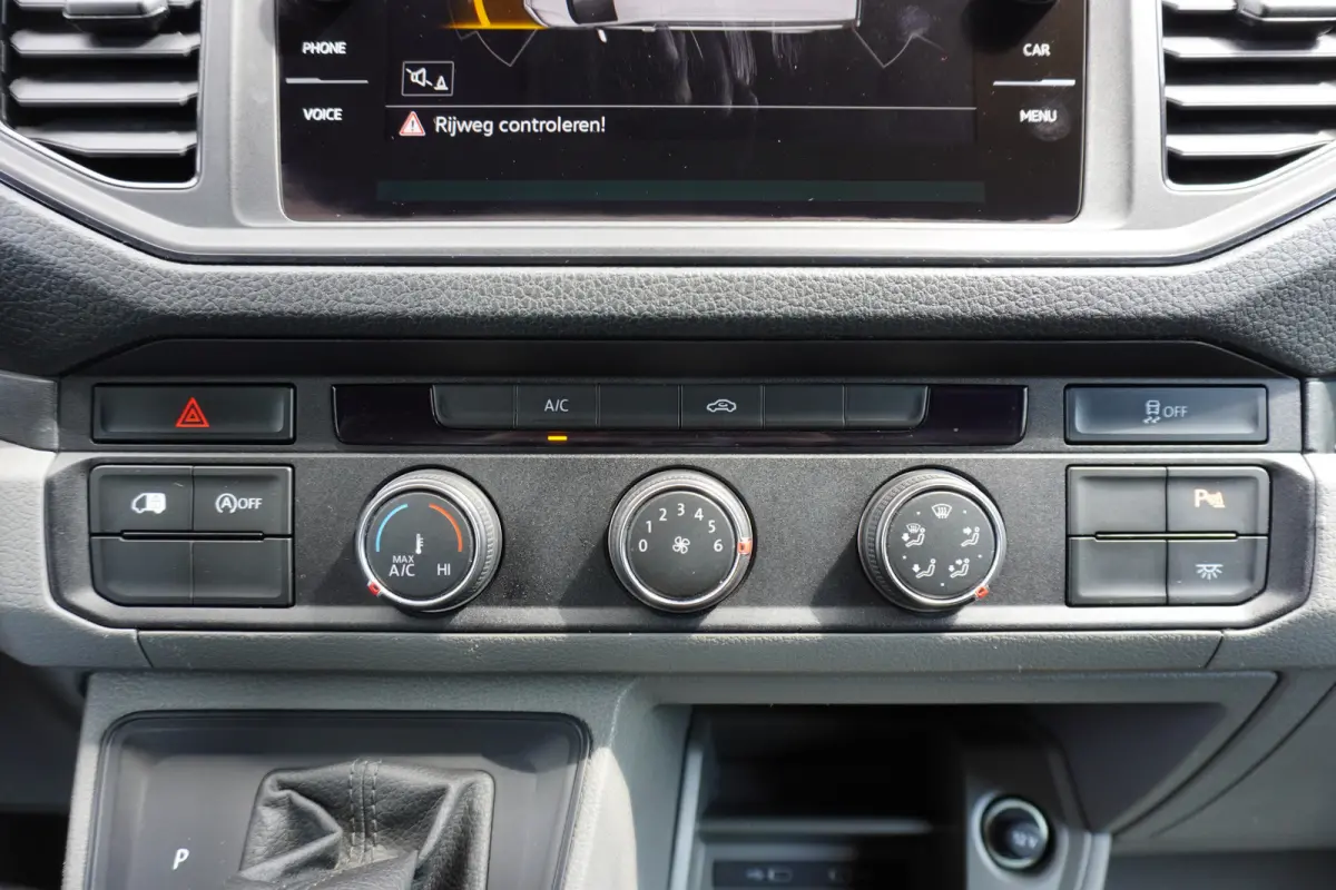 140pk Automaat L3H3/L2H2 Apple carplay Camera Trekhaak Parkeersensoren Airco Cruise control
