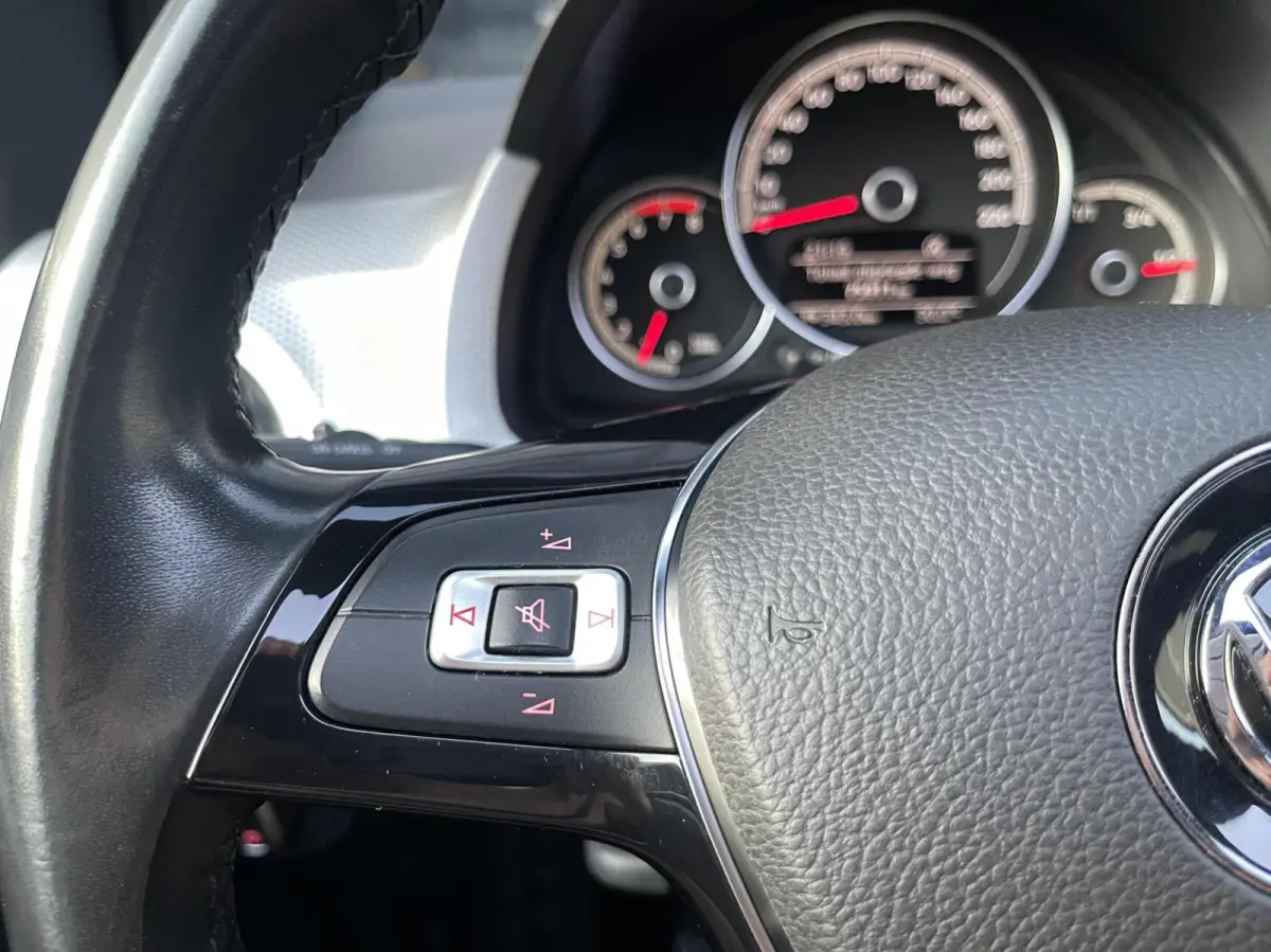 Up! 1.0 TSI 90PK Beats PANORAMADAK|STOELVERWARMING|CRUISE CONTROL|PARKEERSENSOREN|5 DEURS