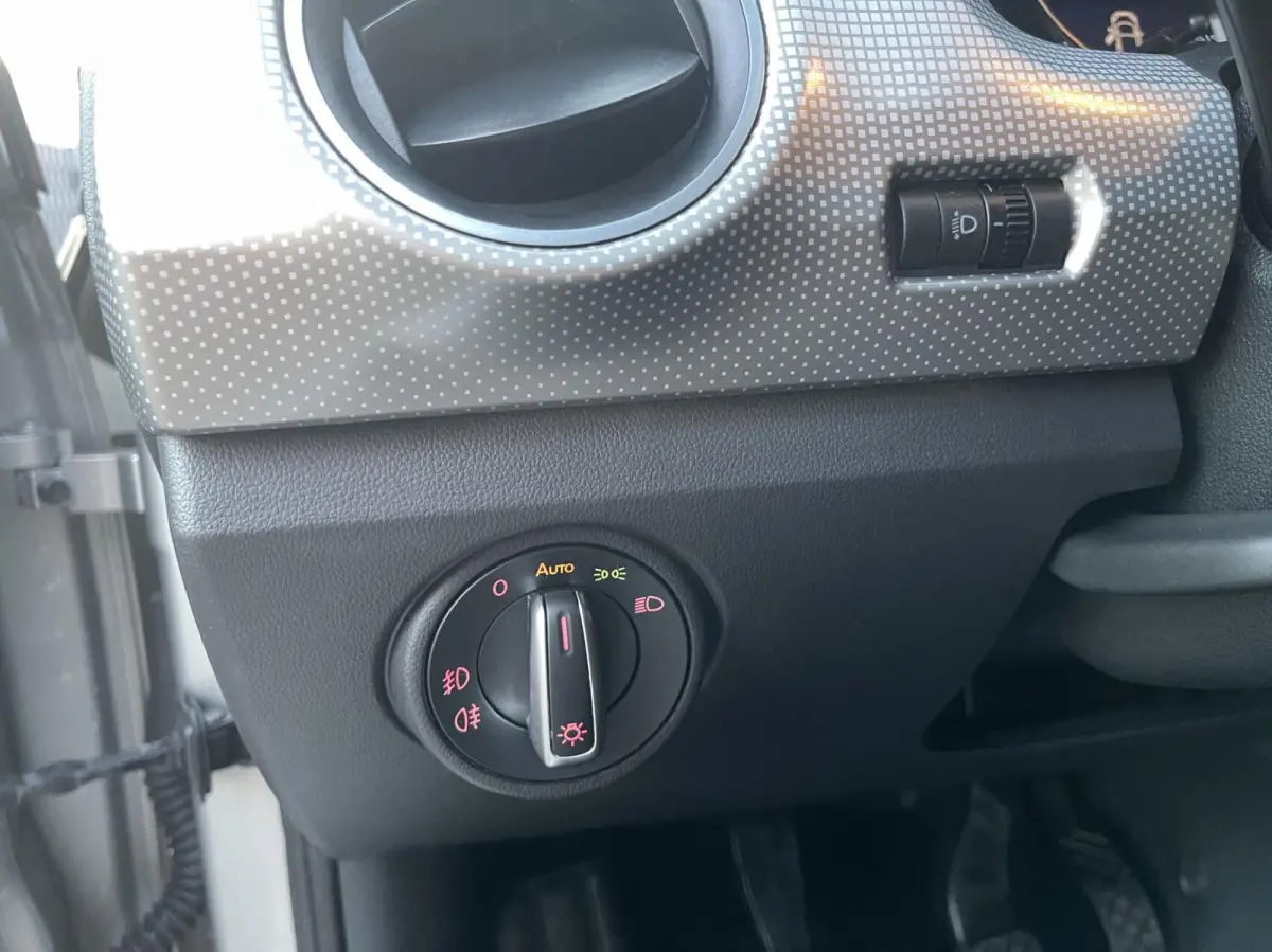 Up! 1.0 TSI 90PK Beats PANORAMADAK|STOELVERWARMING|CRUISE CONTROL|PARKEERSENSOREN|5 DEURS