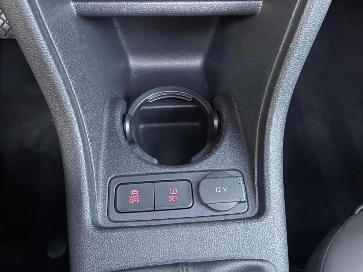 Up! 1.0 TSI 90PK Beats PANORAMADAK|STOELVERWARMING|CRUISE CONTROL|PARKEERSENSOREN|5 DEURS