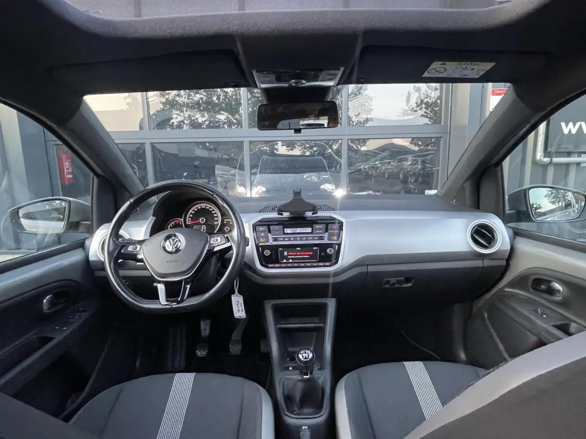 Up! 1.0 TSI 90PK Beats PANORAMADAK|STOELVERWARMING|CRUISE CONTROL|PARKEERSENSOREN|5 DEURS