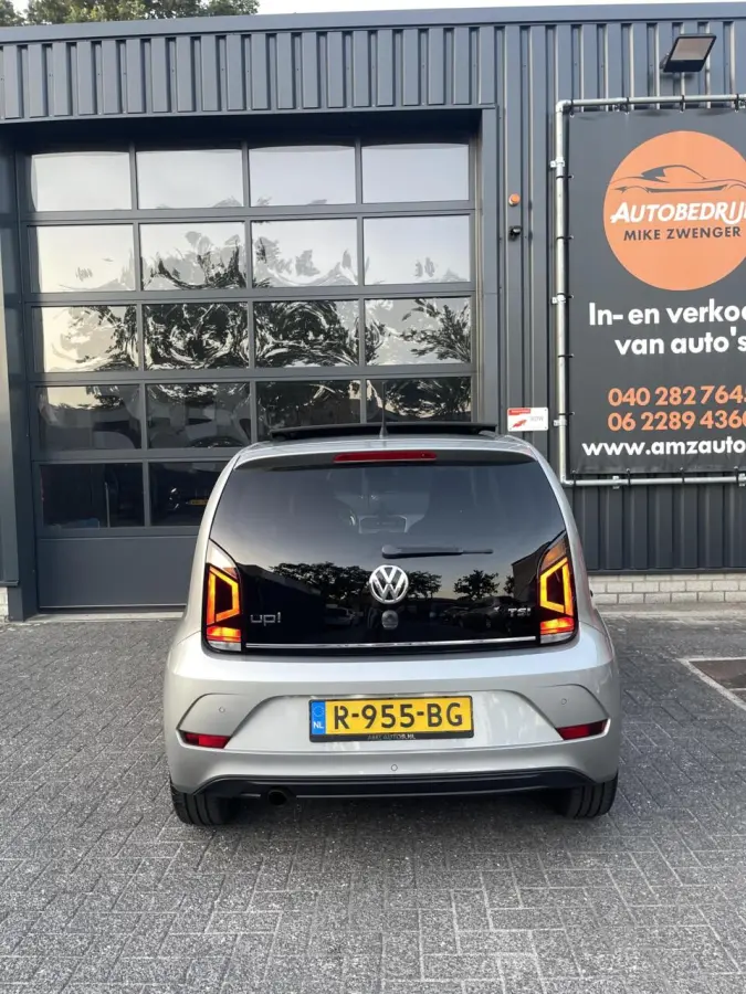 Up! 1.0 TSI 90PK Beats PANORAMADAK|STOELVERWARMING|CRUISE CONTROL|PARKEERSENSOREN|5 DEURS