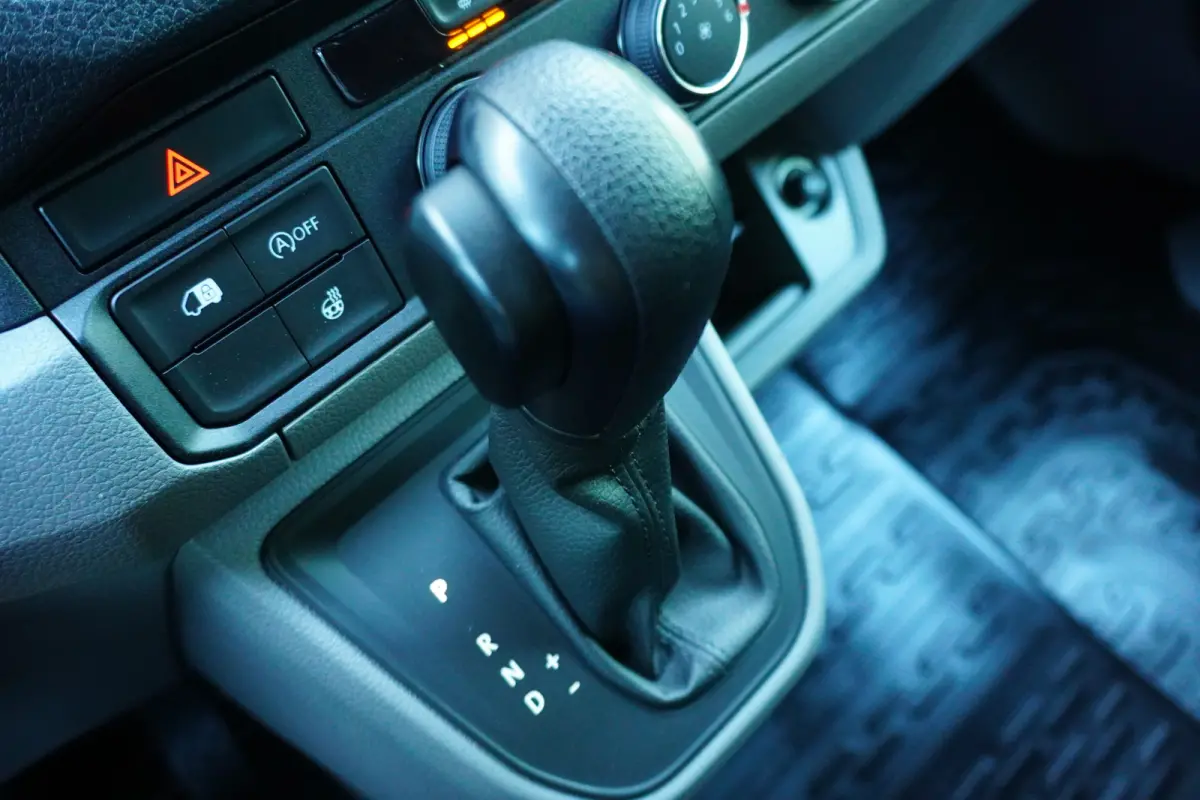 180pk Automaat L3H3/L2H2 Two-Tone LED Navigatie Apple carplay Parkeersensoren Camera Trekhaak ACC Cruise control Stoelverwarming Standkachel