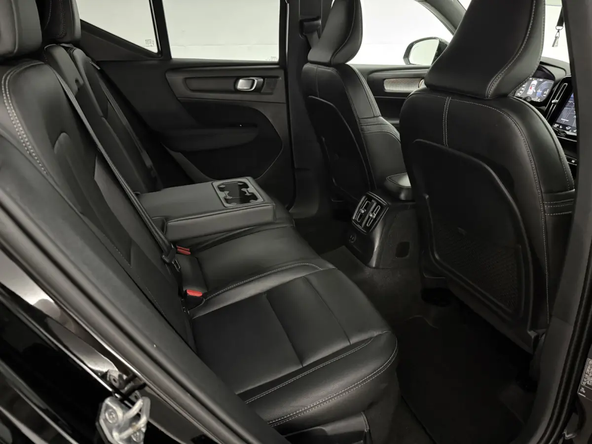 1.5 T5 R-Design | 360° | Virtual | Carplay | Cruise | Navi | Clima | Leder | Keyless