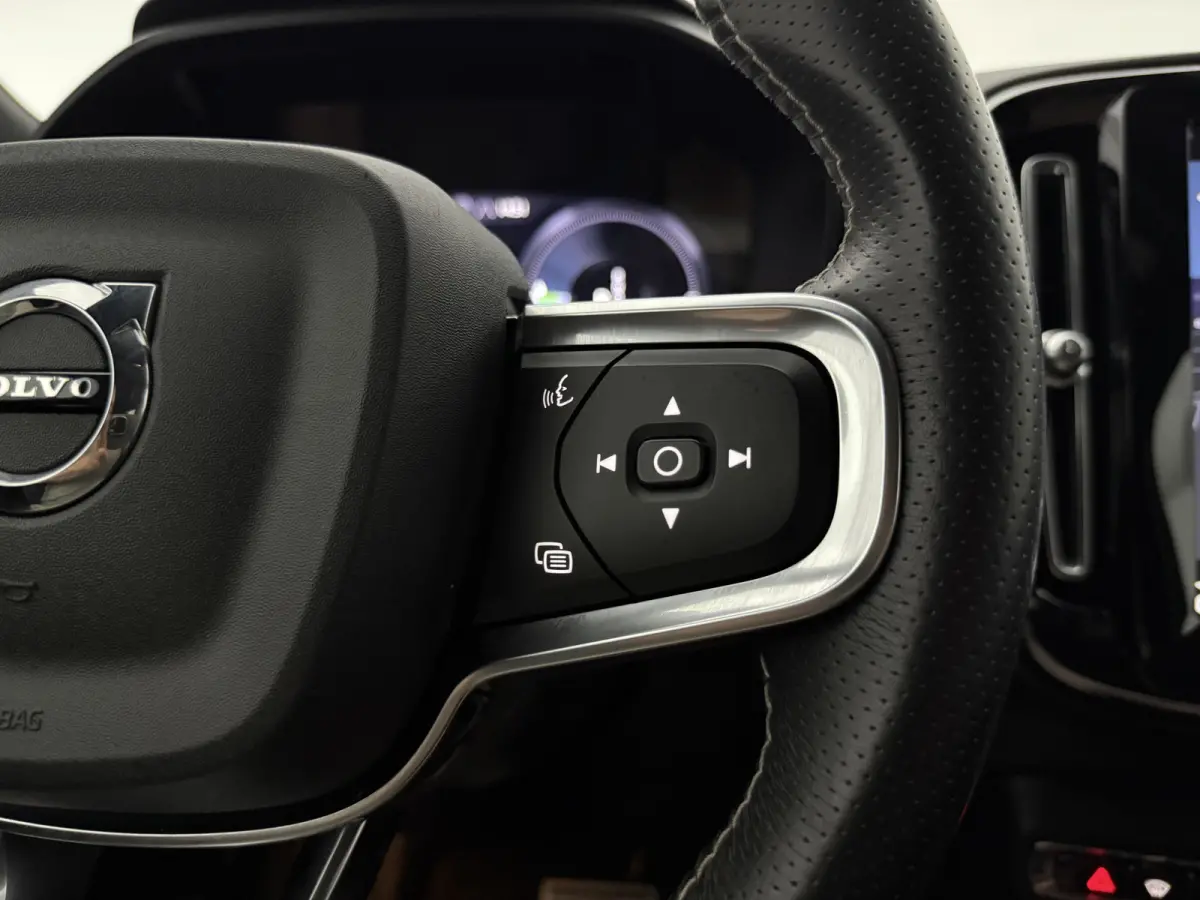 1.5 T5 R-Design | 360° | Virtual | Carplay | Cruise | Navi | Clima | Leder | Keyless