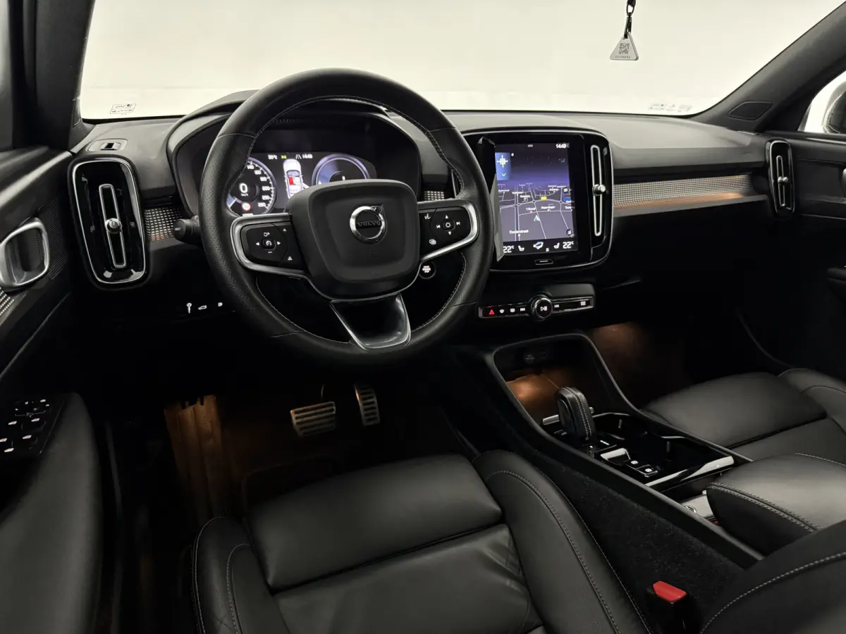 1.5 T5 R-Design | 360° | Virtual | Carplay | Cruise | Navi | Clima | Leder | Keyless