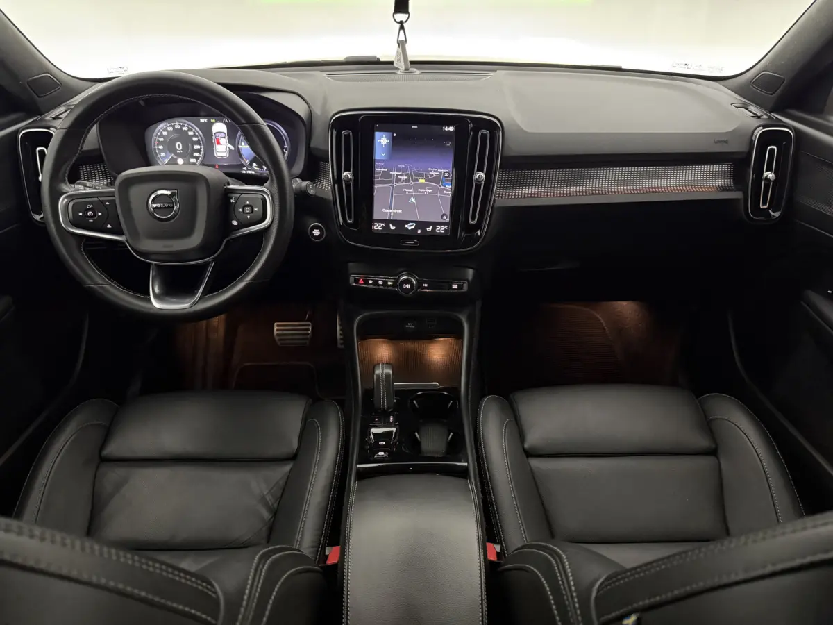 1.5 T5 R-Design | 360° | Virtual | Carplay | Cruise | Navi | Clima | Leder | Keyless