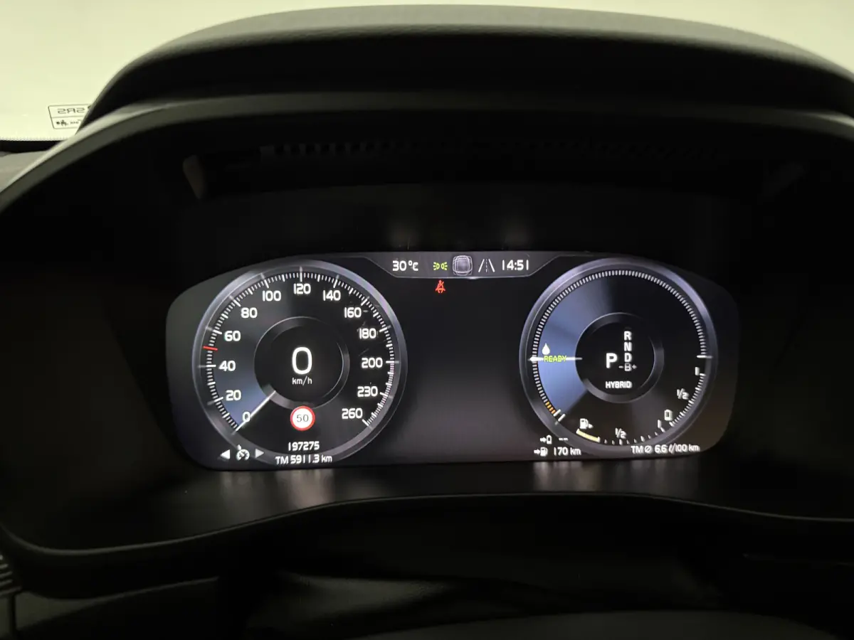 1.5 T5 R-Design | 360° | Virtual | Carplay | Cruise | Navi | Clima | Leder | Keyless