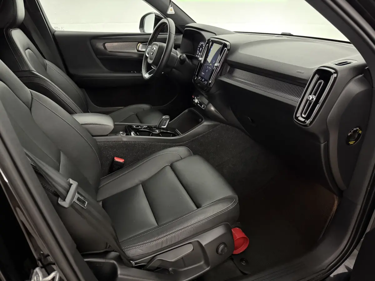 1.5 T5 R-Design | 360° | Virtual | Carplay | Cruise | Navi | Clima | Leder | Keyless