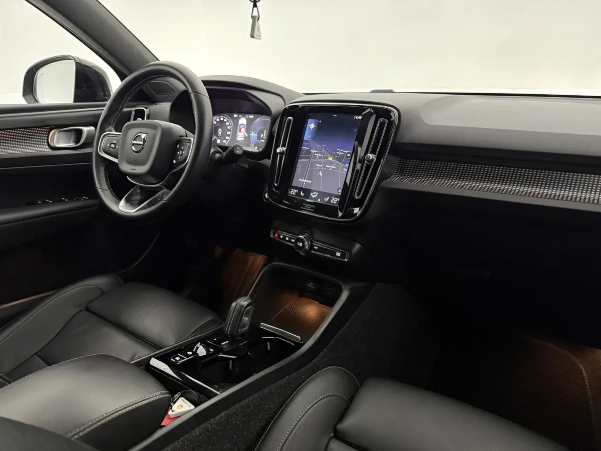 1.5 T5 R-Design | 360° | Virtual | Carplay | Cruise | Navi | Clima | Leder | Keyless