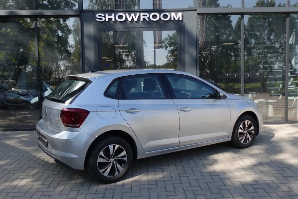 1.0 TSI Highline PDC NAVI CRUISE