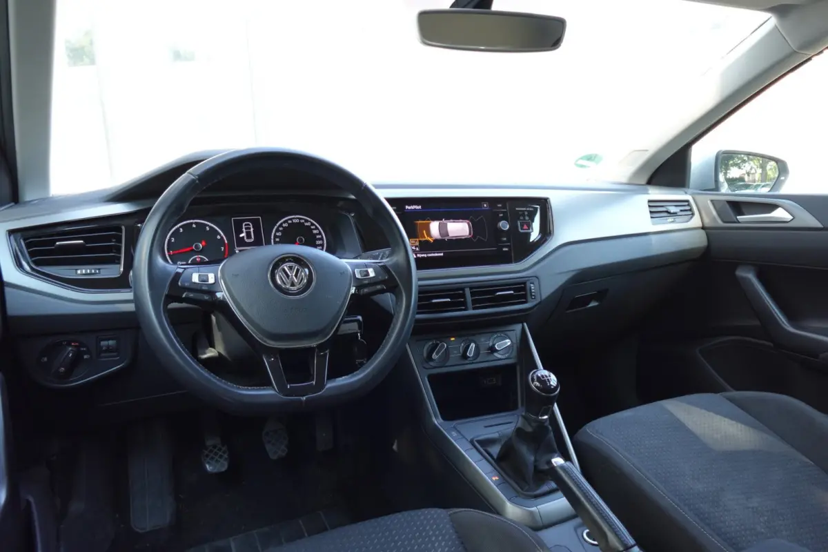 1.0 TSI Highline PDC NAVI CRUISE