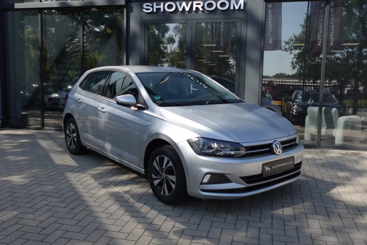 1.0 TSI Highline PDC NAVI CRUISE