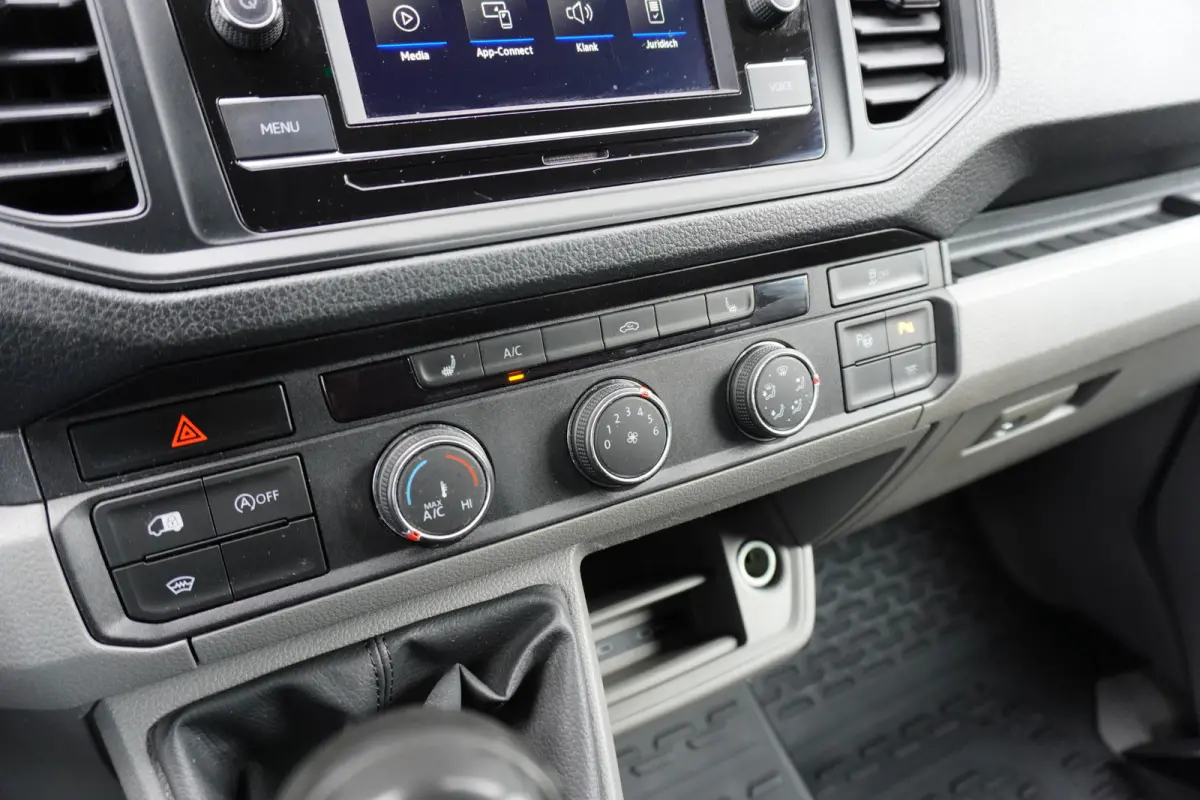 140pk L4H3/L3H2 Apple Carplay Camera Trekhaak Parkeersensoren 17" Velgen Stoelverwarming