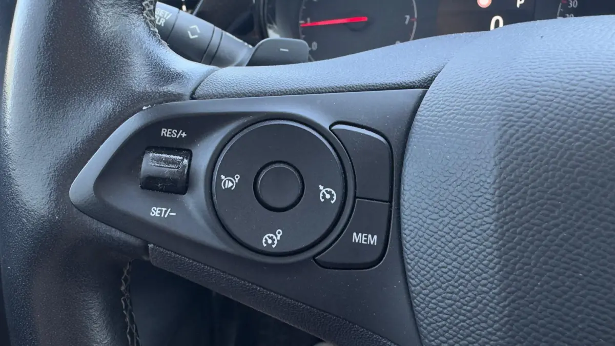 1.2 Elegance | Automaat | Apple Carplay / Android Auto | Cruise control | LMV 16' |