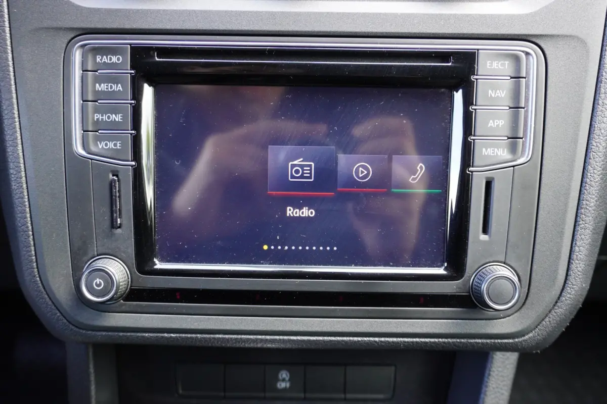 102pk Automaat Navigatie Trekhaak Imperiaal Cruise control Parkeersensoren